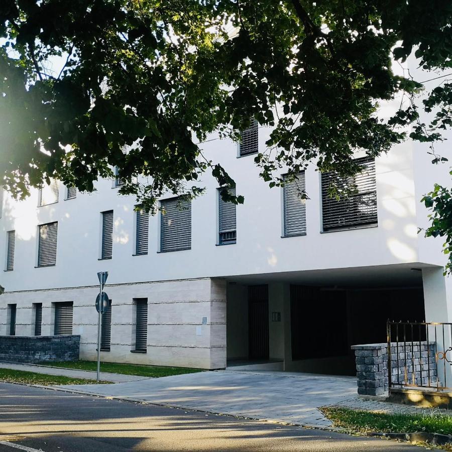 Iris Appartement In Heviz Mit Tiefgarage Und Panoramaaussicht מראה חיצוני תמונה